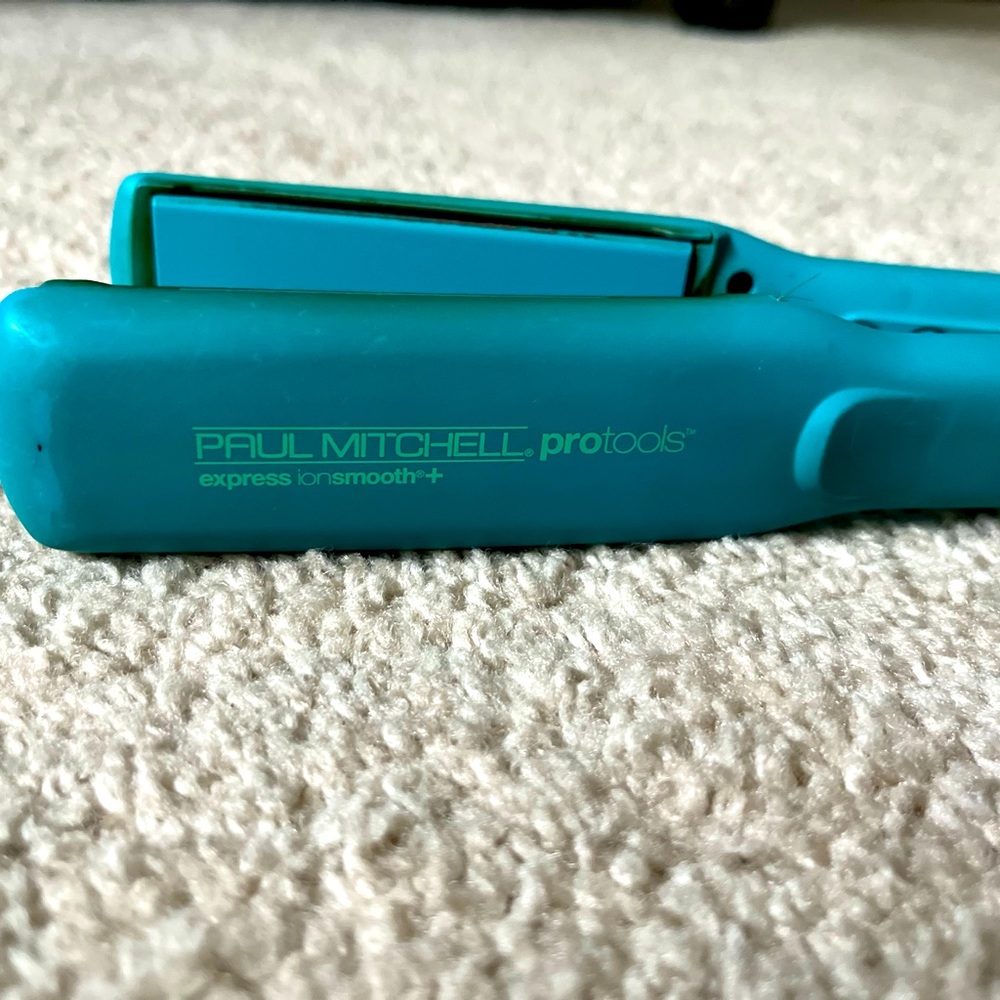 Paul Mitchell Flat Iron
